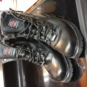 MILWAUKIE WOMANS BOOT 9